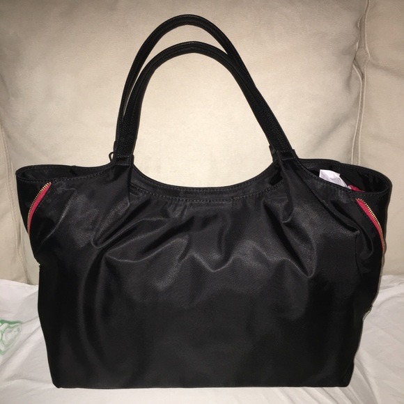 Tutilo Tote - Picture 2 of 8